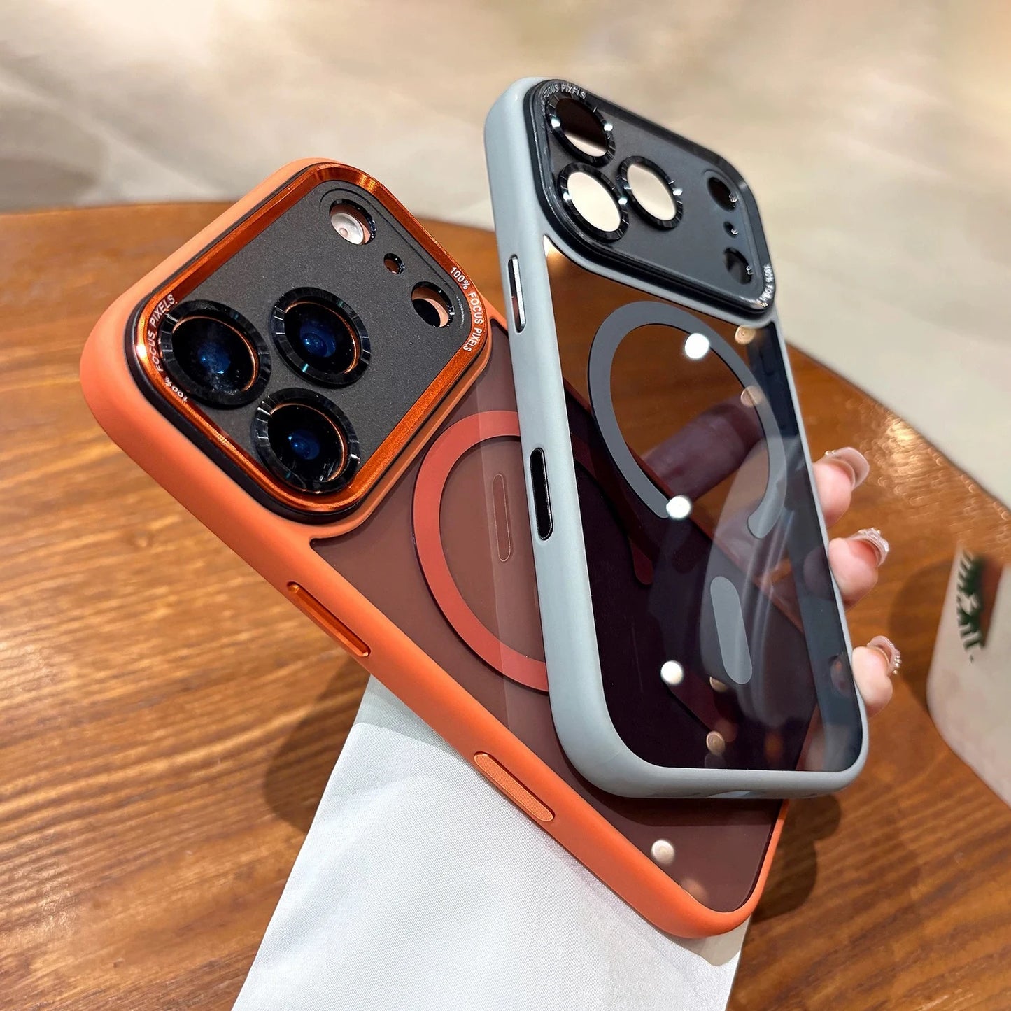 Funda Magnética Transparente Antigolpes para iPhone (Modelos 16 al 17 Pro Max)
